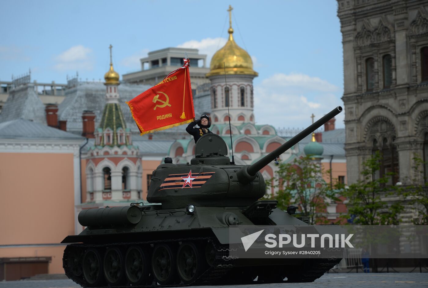Final practice of military parade on 71st Victory anniversary