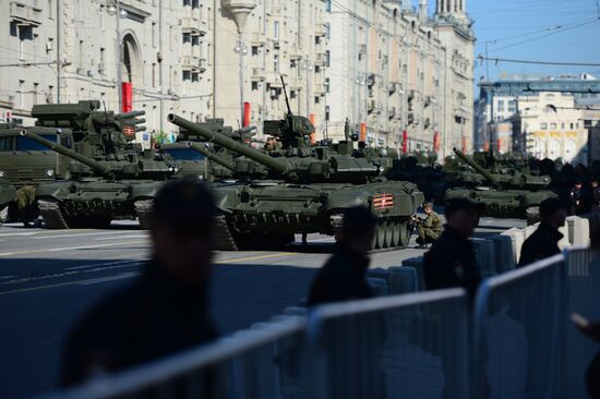 Final practice of military parade on 71st Victory anniversary