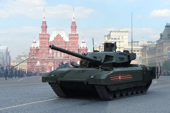 Final practice of military parade on 71st Victory anniversary
