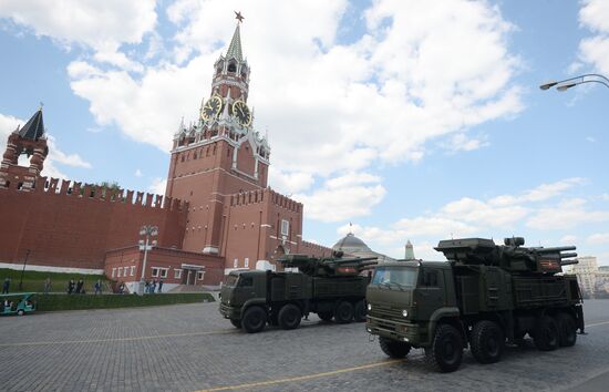 Final practice of military parade on 71st Victory anniversary