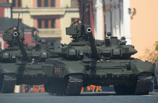 Final practice of military parade on 71st Victory anniversary