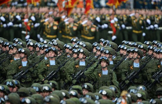 Final practice of military parade on 71st Victory anniversary