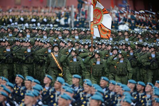 Final practice of military parade on 71st Victory anniversary