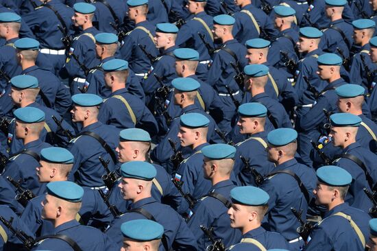 Final practice of military parade on 71st Victory anniversary