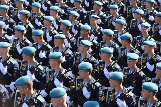 Final practice of military parade on 71st Victory anniversary