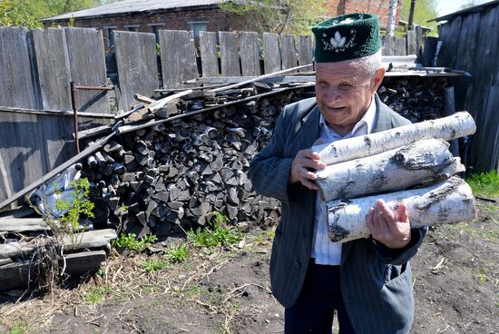 WWII veteran Suganat Yakupov of Chelyabinsk Region