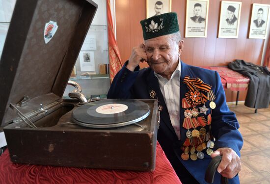 WWII veteran Suganat Yakupov of Chelyabinsk Region