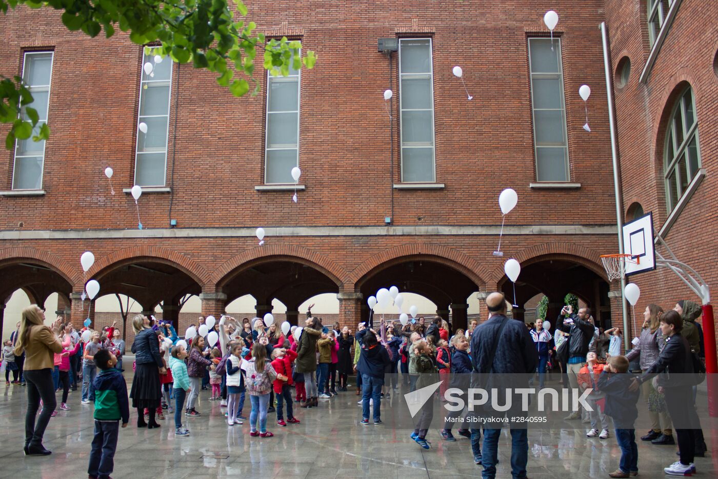 Russian school in Barcelona holds events ahead of Victory Day
