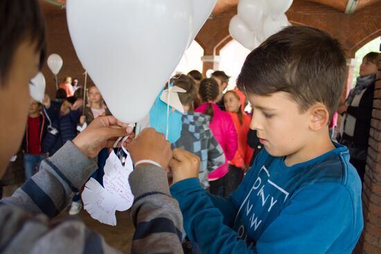 Russian school in Barcelona holds events ahead of Victory Day