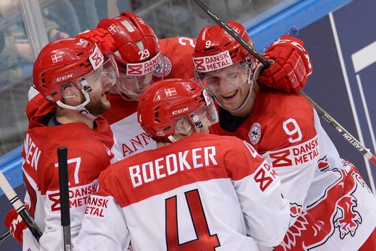 2016 IIHF World Ice Hockey Championship. Norway vs. Denmark