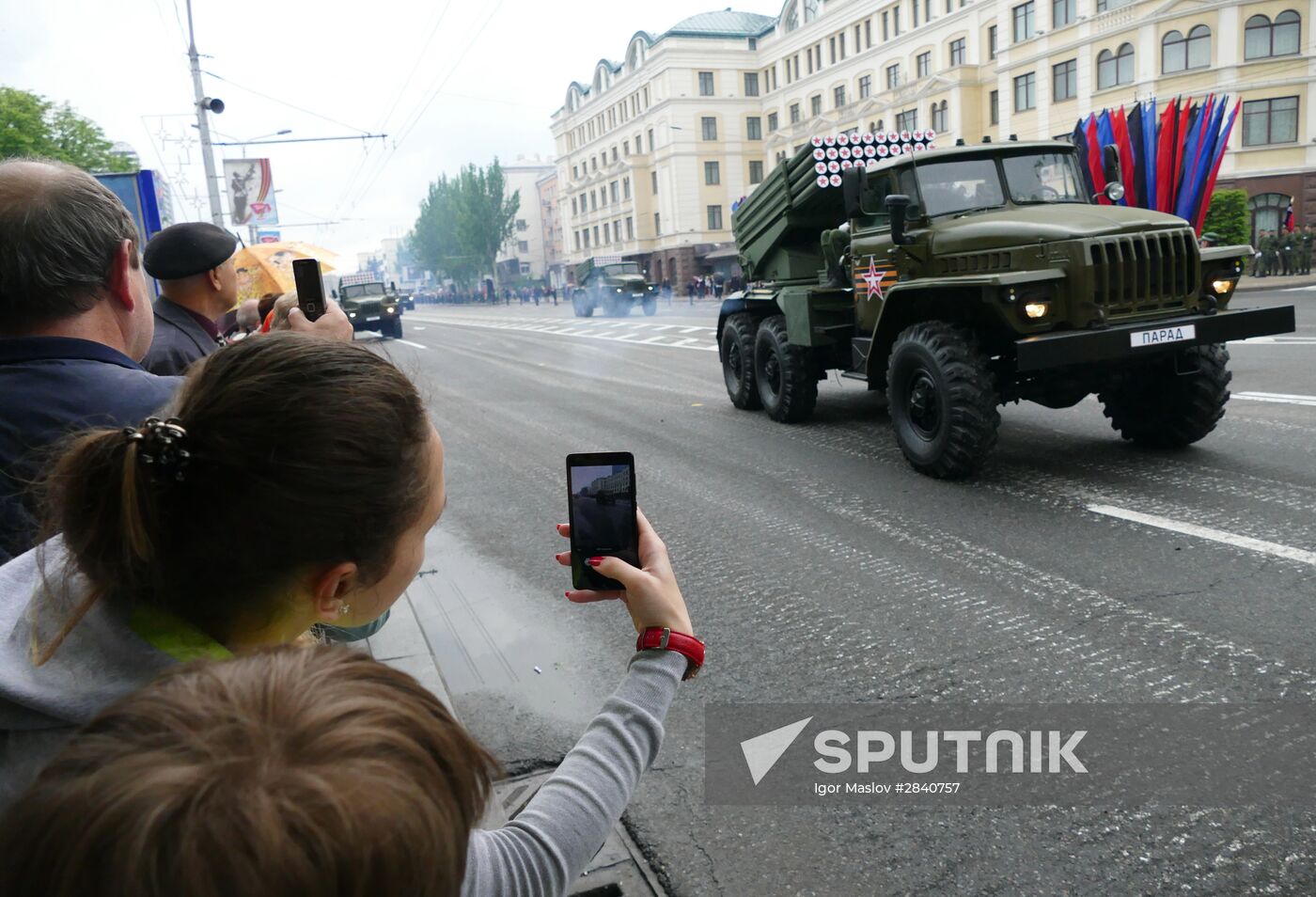 Final practice of military parade in Donetsk