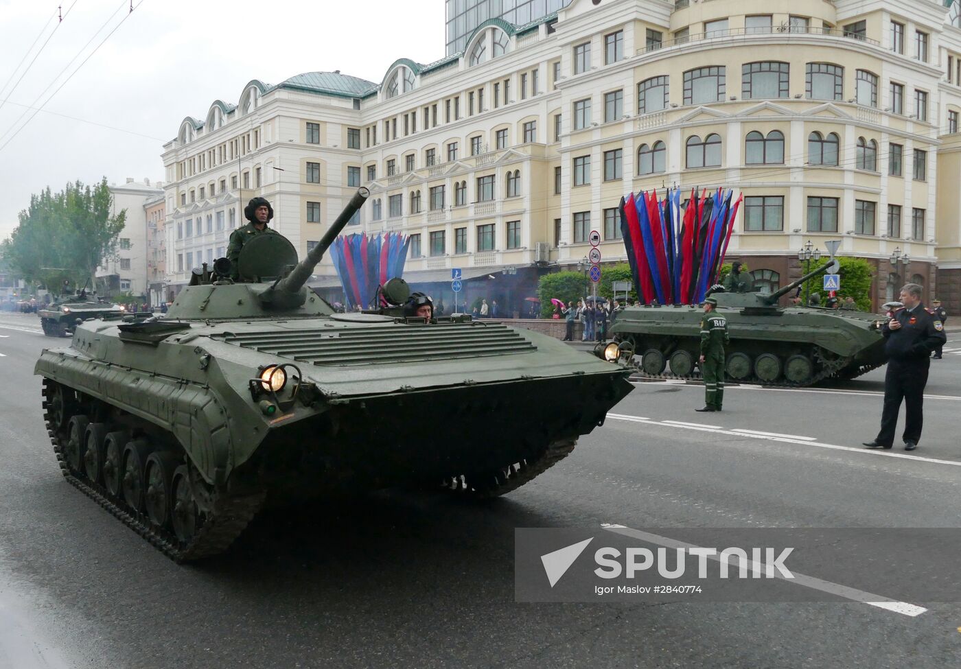 Final rehearsal of military parade in Donetsk