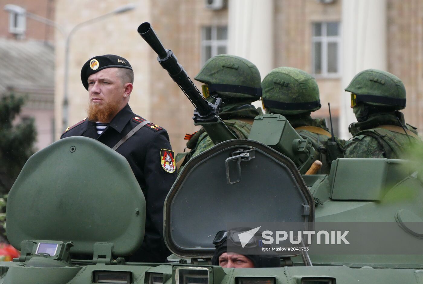 Final rehearsal of military parade in Donetsk