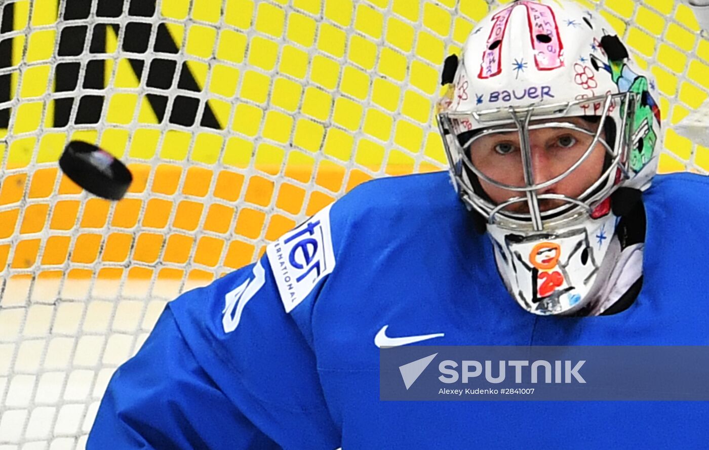 2016 IIHF World Ice Hockey Championship. Kazakhstan vs. Russia