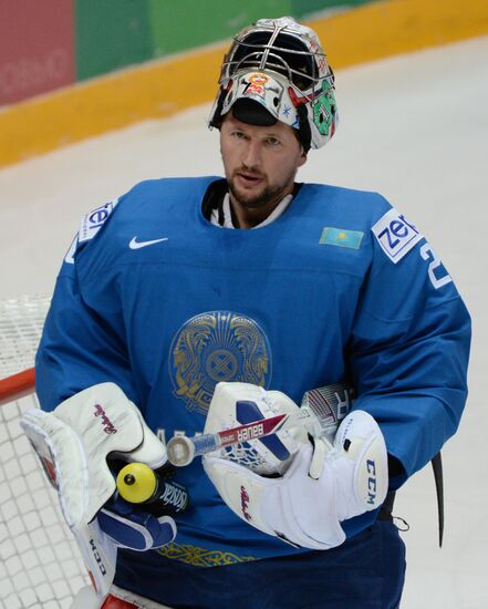 2016 IIHF World Ice Hockey Championship. Kazakhstan vs. Russia
