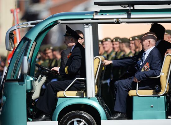 Military parade to mark 71st anniversary of Victory in 1941-1945 Great Patriotic War