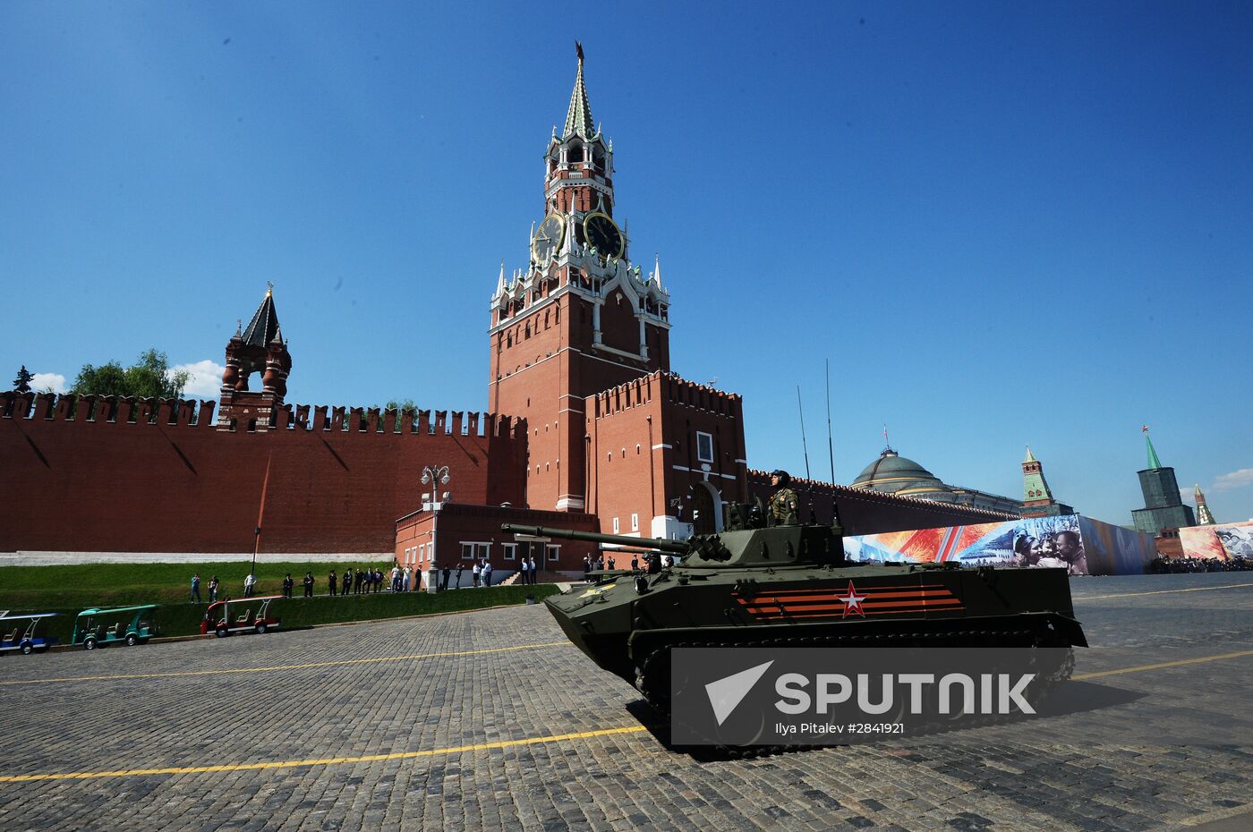 Military parade to mark 71st anniversary of Victory in 1941-1945 Great Patriotic War