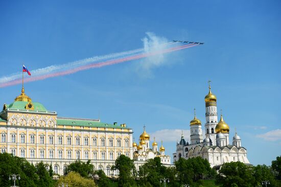 Military parade to mark 71st anniversary of Victory in 1941-1945 Great Patriotic War