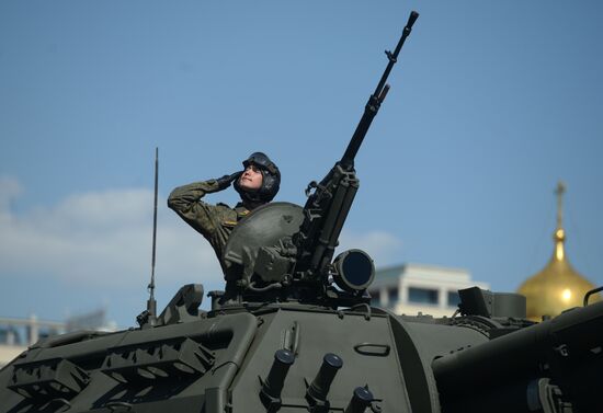 Military parade to mark 71st anniversary of Victory in 1941-1945 Great Patriotic War