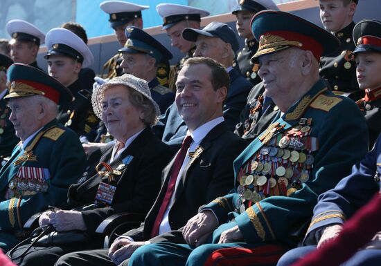 Vladimir Putin and Dmitry Medvedev attend military parade to mark 71st anniversary of Victory in 1941-1945 Great Patriotic War