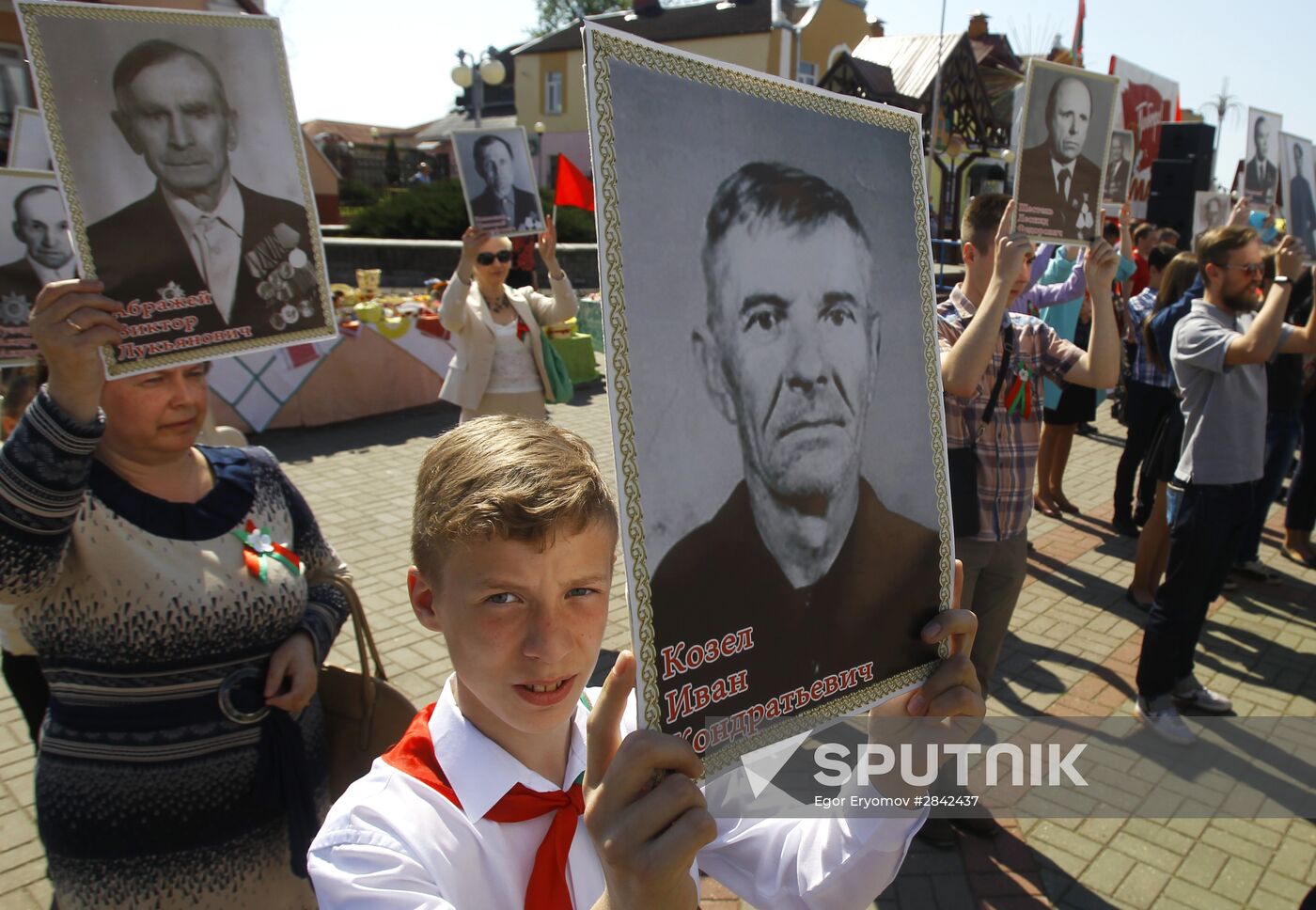 Immortal Regiment march in foreign countries