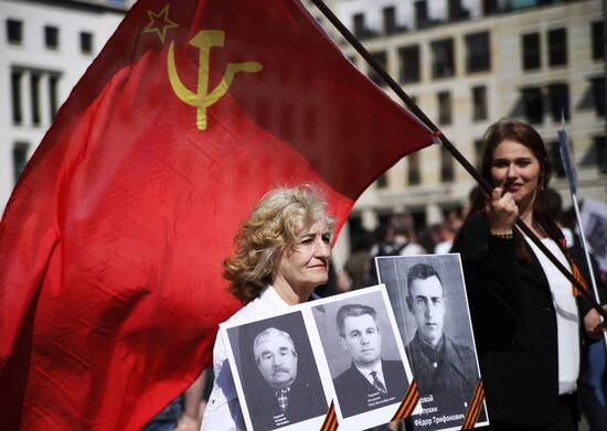 Immortal Regiment march in foreign countries