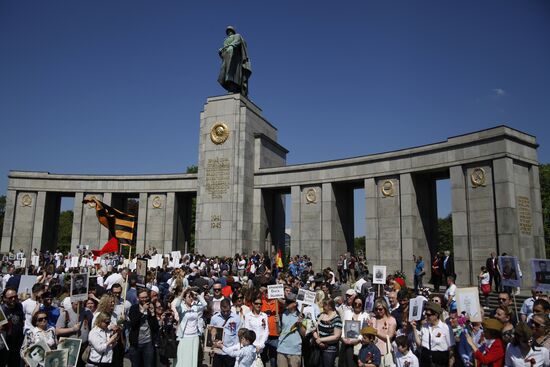 Immortal Regiment march in foreign countries