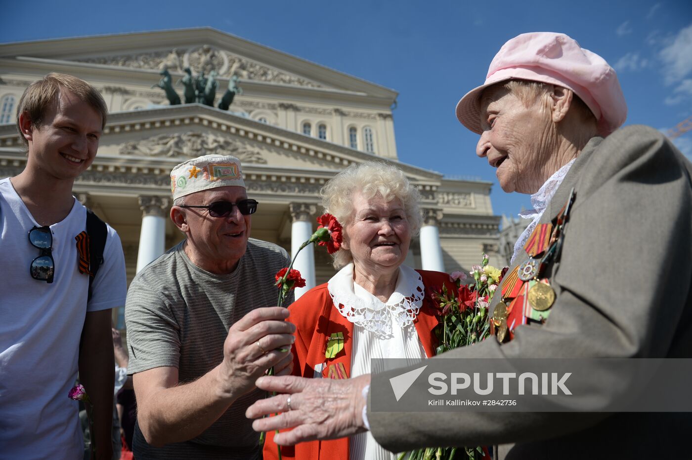 Celebrations on Teatralnaya Square in Moscow marking the 71st anniversary of Victory in the 1941-1945 Great Patriotic War. Location: Russia, Moscow. Author: Kirill Kallinikov/Sputnik. Celebration of 71st anniversary of Victory in 1941-1945 Great Patriotic War