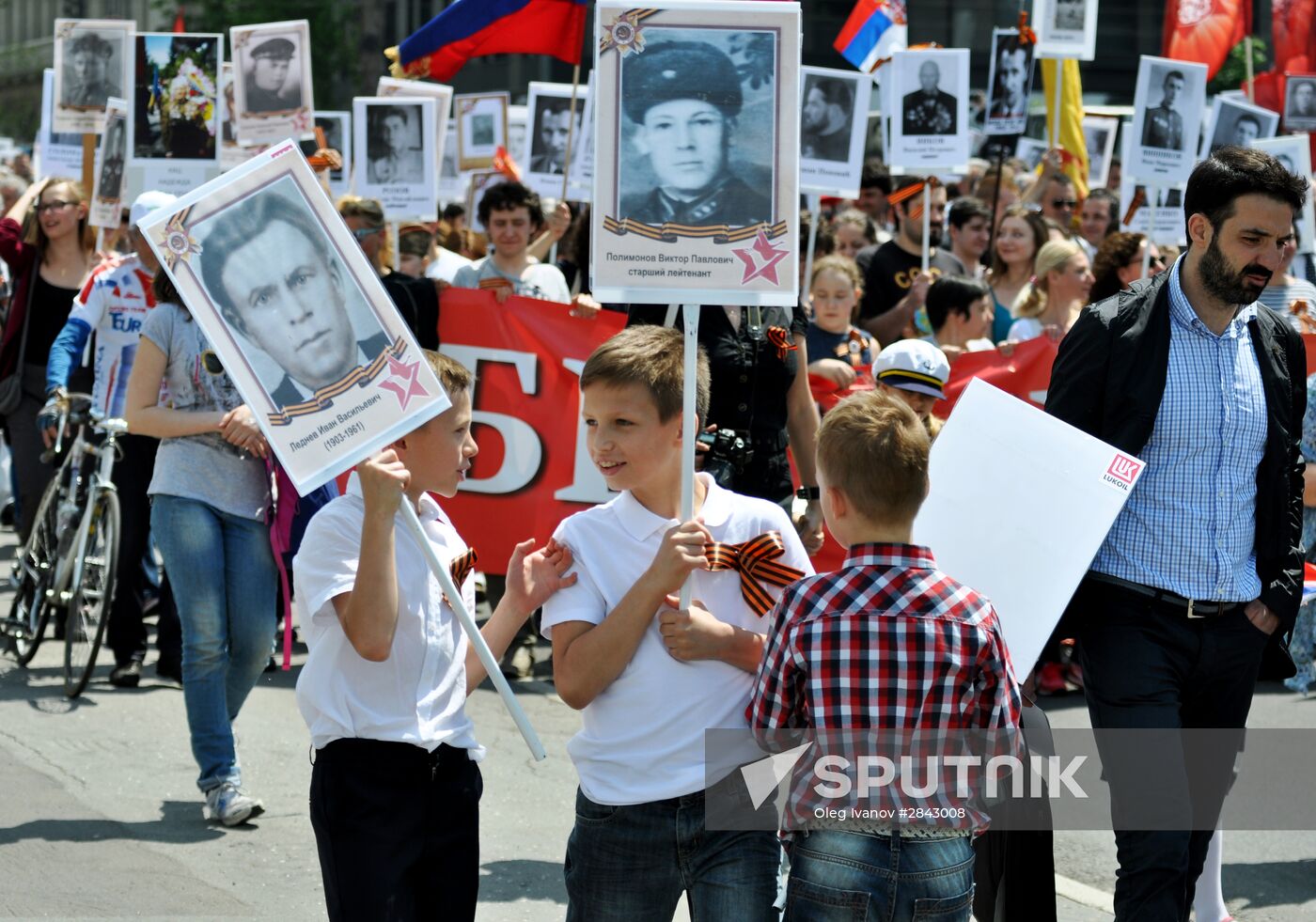 Immortal Regiment march in foreign countries