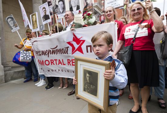 Immortal Regiment march in foreign countries