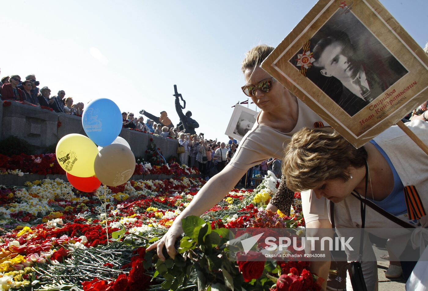 Immortal Regiment march in foreign countries