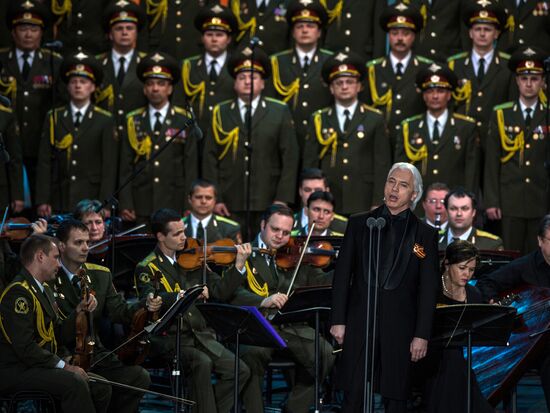 Opera singer Dmitry Khvorostovsky in concert