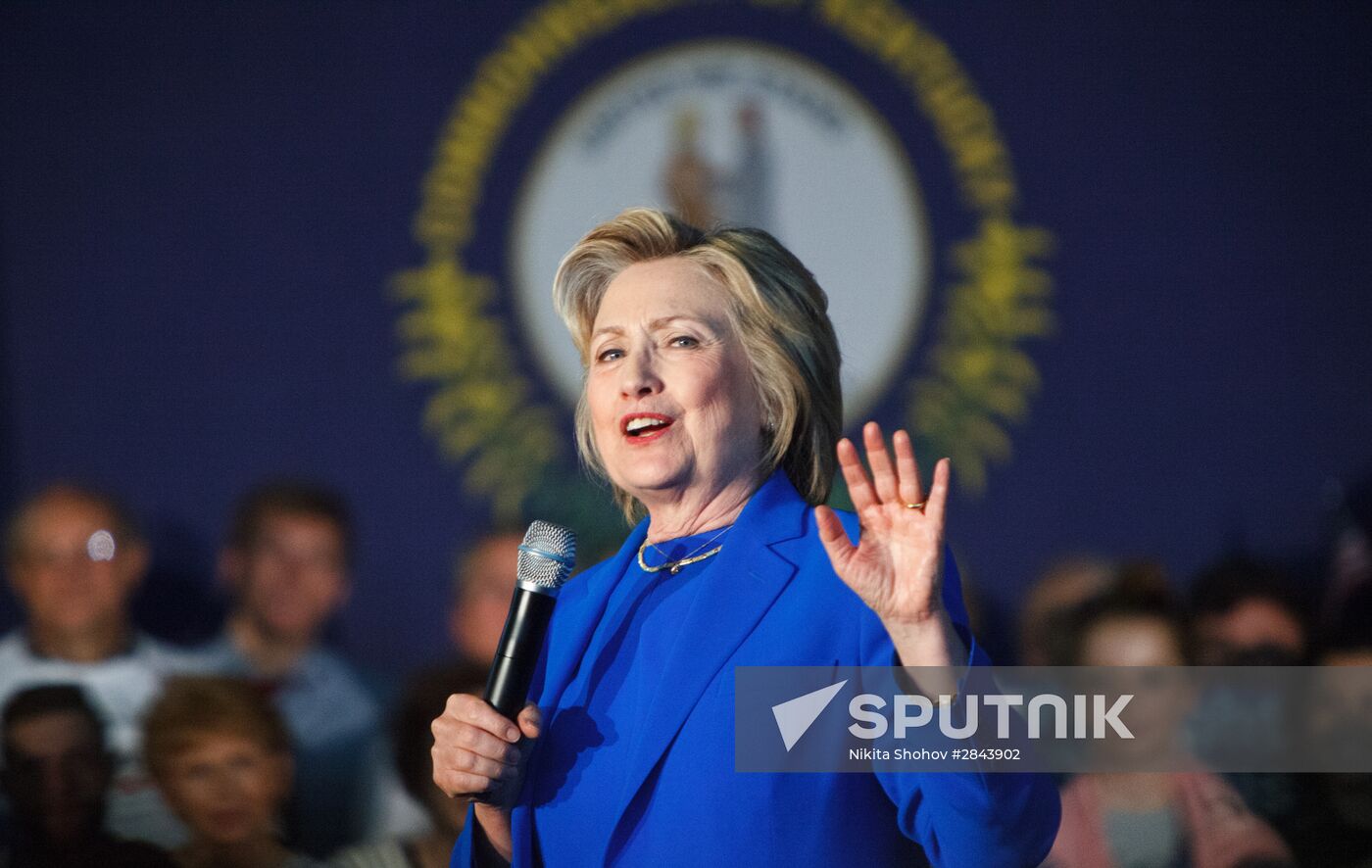 Hillary Clinton's pre-election rally in Kentucky