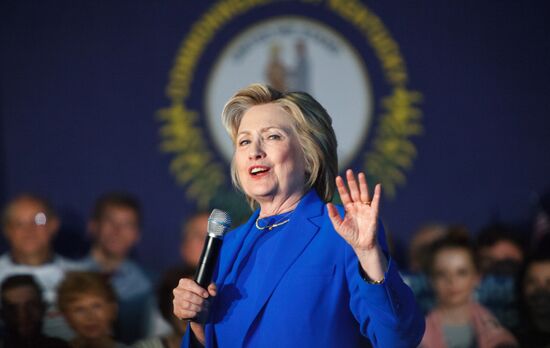 Hillary Clinton's pre-election rally in Kentucky