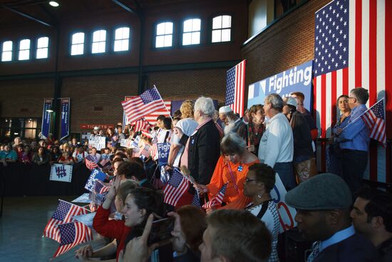 Hillary Clinton's pre-election rally in Kentucky