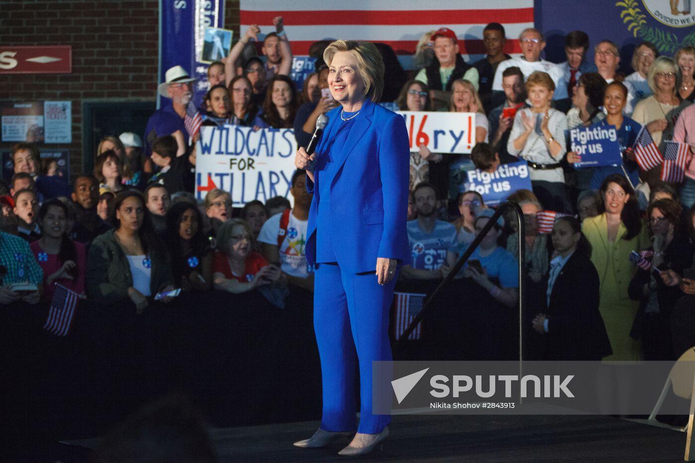 Hillary Clinton's pre-election rally in Kentucky