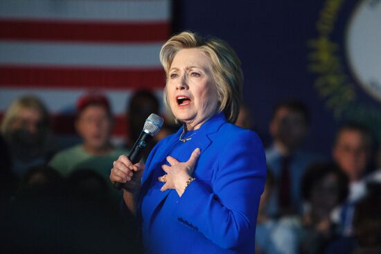 Hillary Clinton's pre-election rally in Kentucky