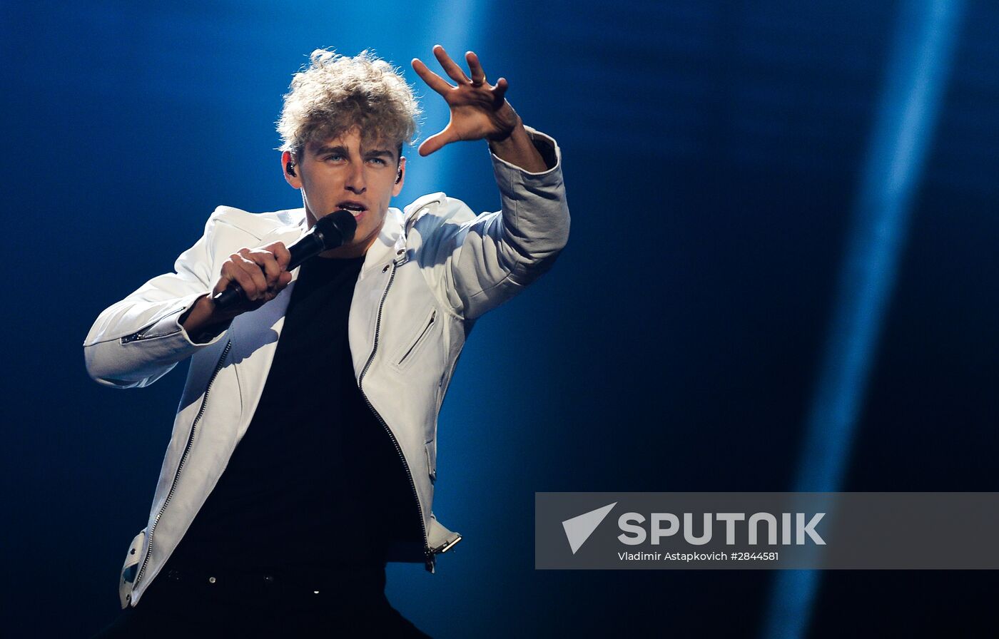 1st,2nd dress rehearsals of 2016 Eurovision's second semi-final