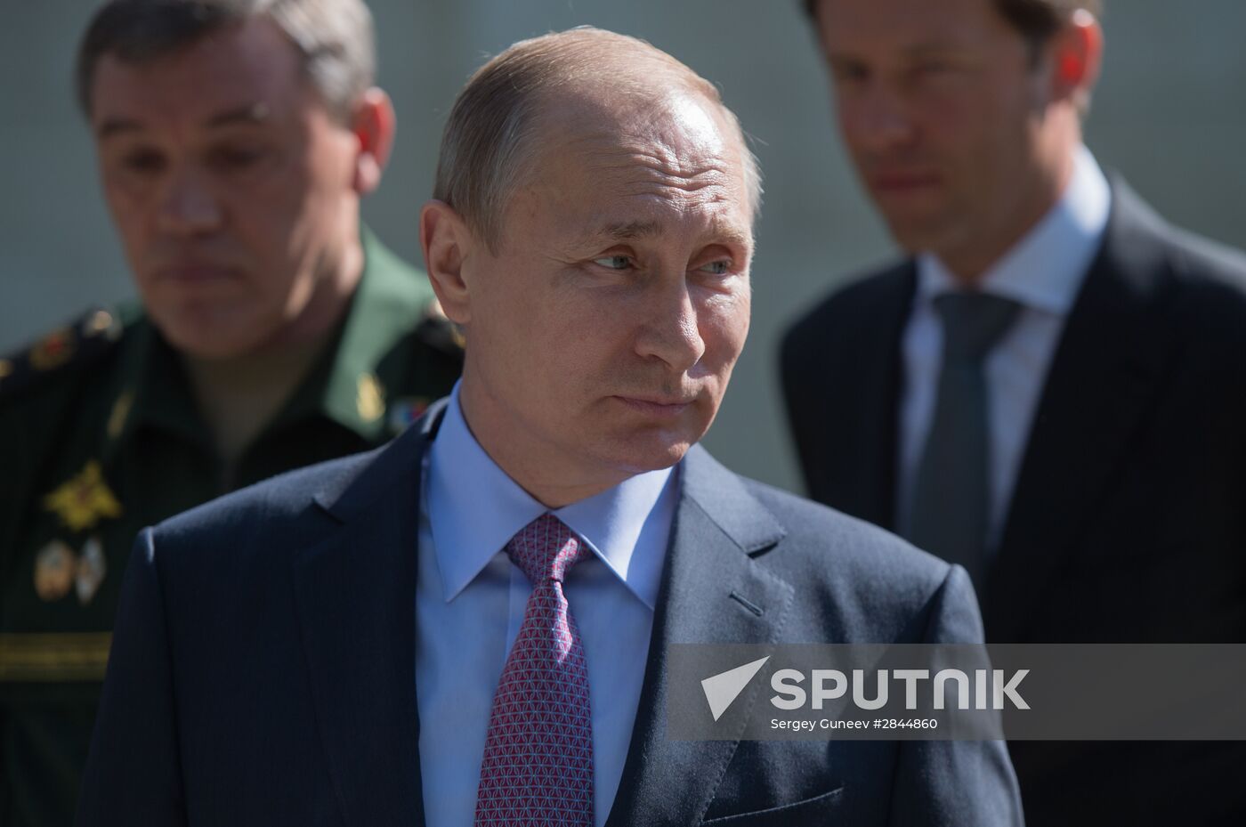 Vladimir Putin holds meeting with the military in Sochi