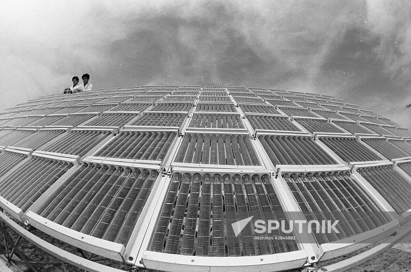 Solar mini-power plant
