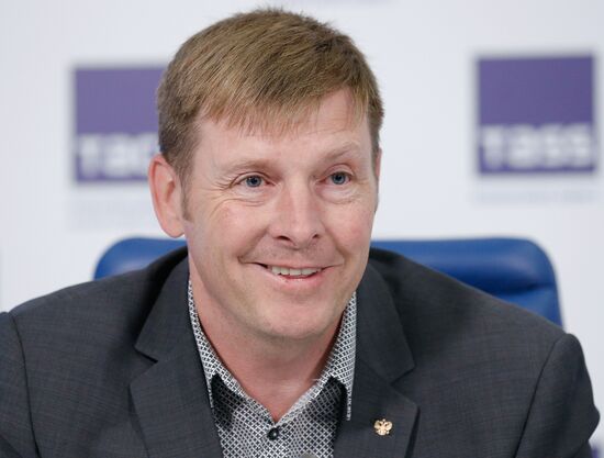 News conference by Olympic champions Legkov and Zubkov