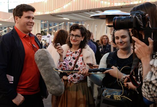 Sovremennik Theater celebrates anniversary at Cherry Forest Open Arts Festival