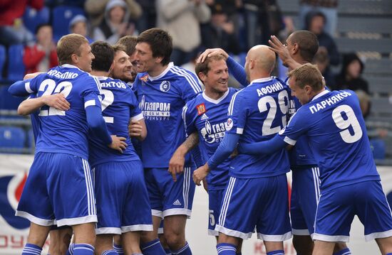 National Football League. Gazovik vs. Baltika