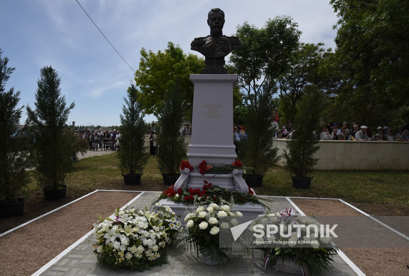Grand Duchess Maria and Grand Duke Georgy Romanovs visit Yevpatoriya