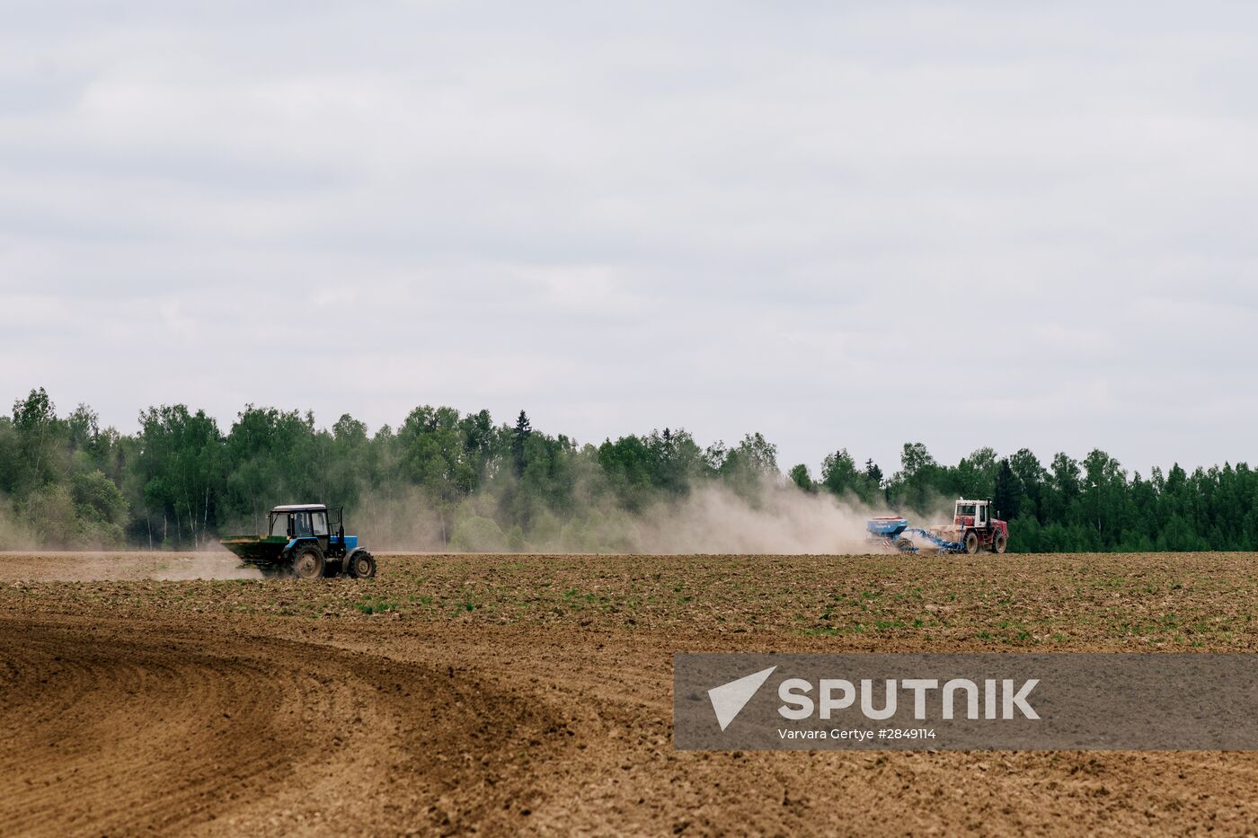 Spring field work in Ivanovo Region