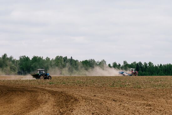 Spring field work in Ivanovo Region