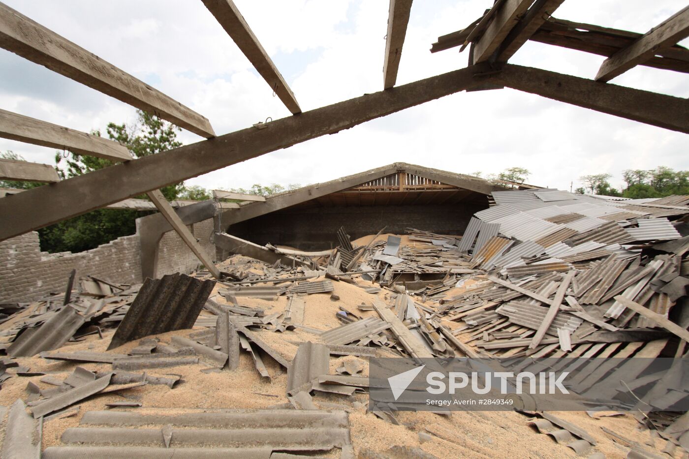Aftermath of shelling of Dokuchayevsk, Donetsk Region