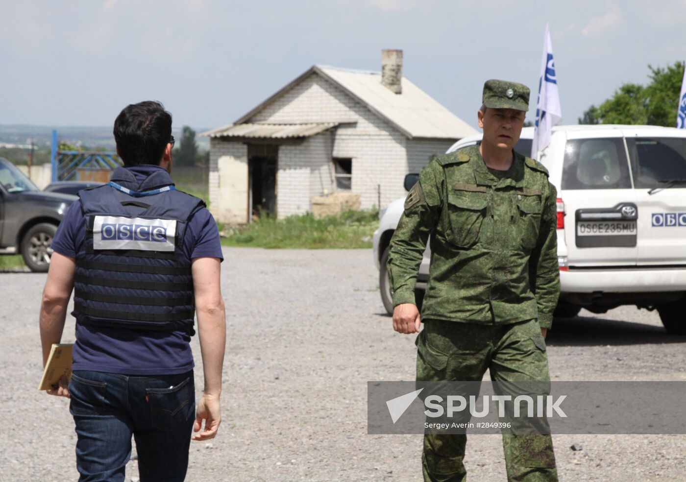 Aftermath of shelling of Dokuchayevsk, Donetsk Region