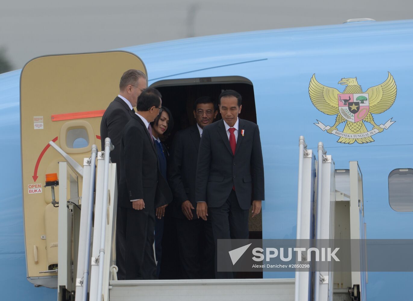 Indonesian President Joko Widodo arrives in Sochi for ASEAN-Russia Summit