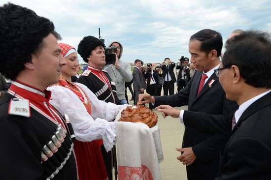 Indonesian President Joko Widodo arrives in Sochi for ASEAN-Russia Summit